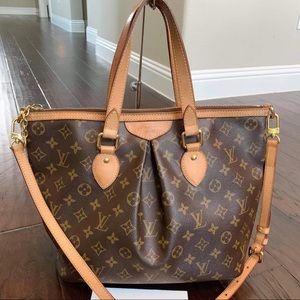 ❌SOLD❌Authentic LV PALERMO PM